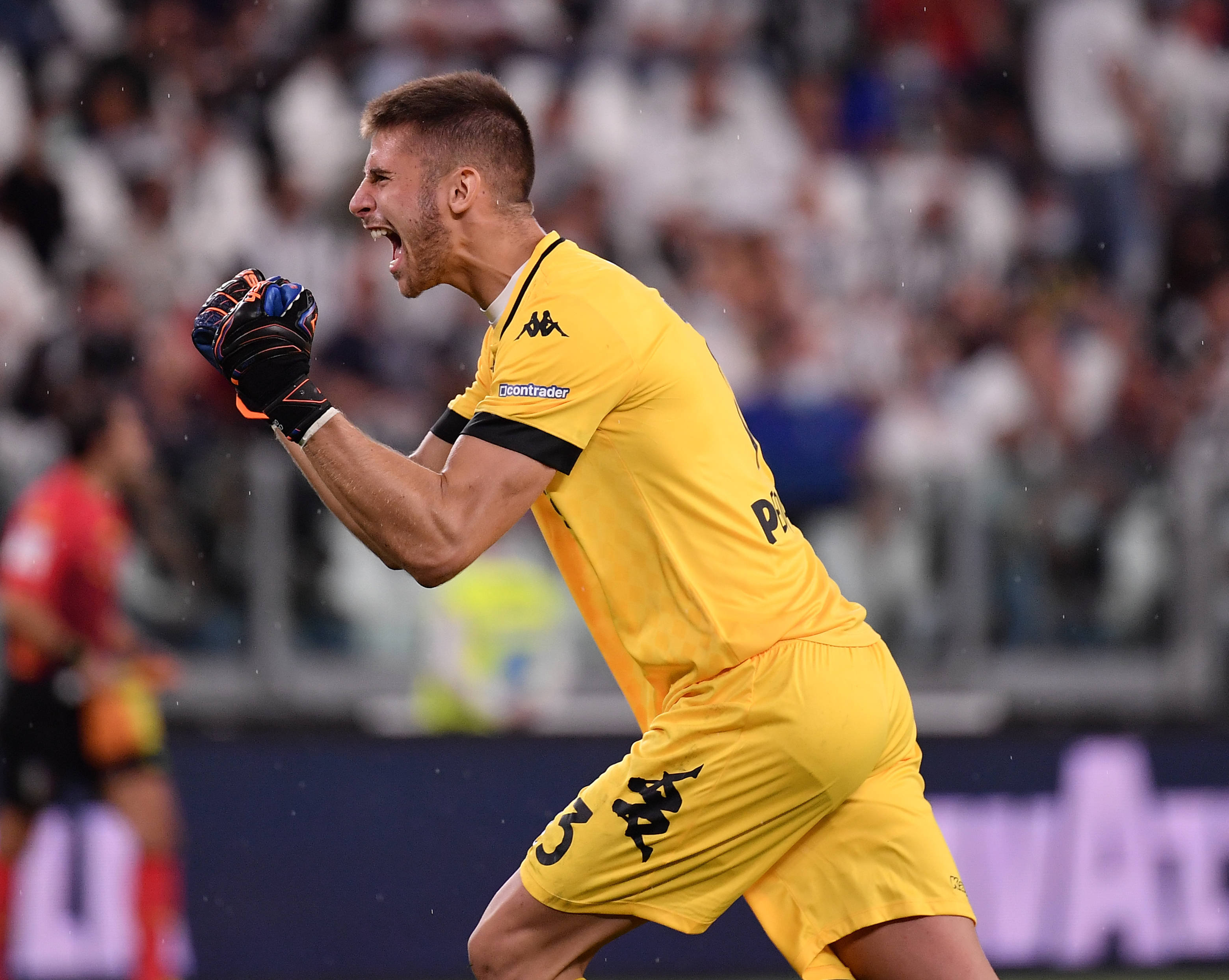 观众既能感 观众既能感